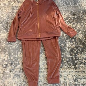 White Mark Rust Velvet Lounge Set - Zip Hoodie & Joggers